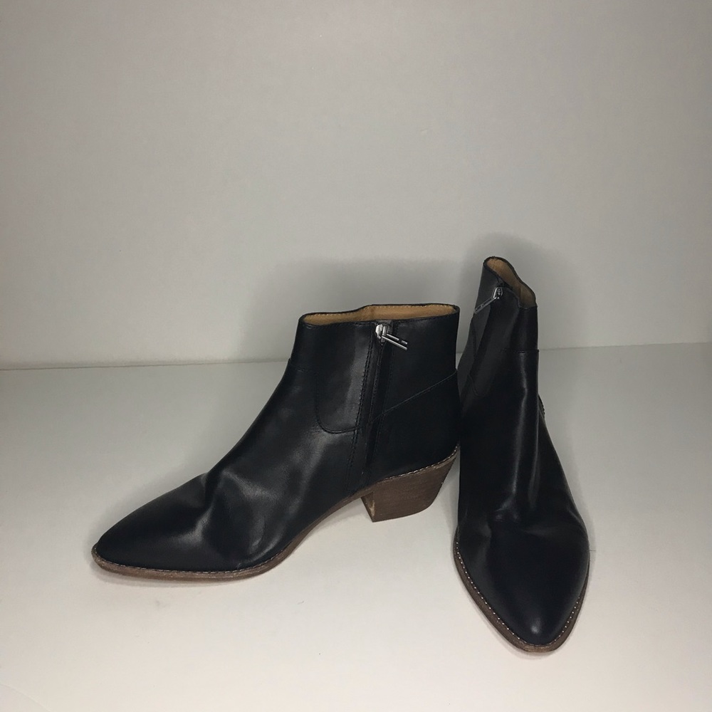 Boots - Picture 8 of 9